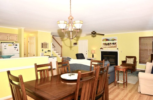 Country Club Estates House | Pet Friendly Rehoboth Beach w/Three Primary Suites Parking Remote Workspaces