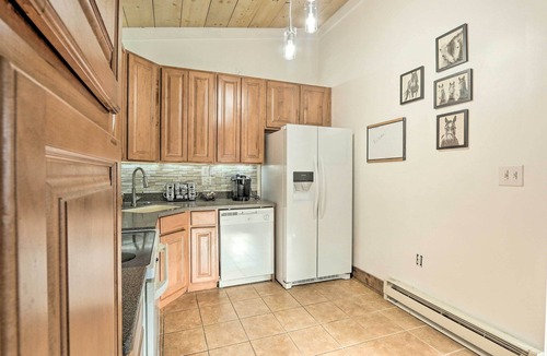 Ladiesburg House | Pet-Friendly Retreat on a Horse Breeding Farm!