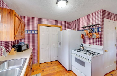 Rosedale Cottage | Picnics & Bonfires: Rosedale Retreat!