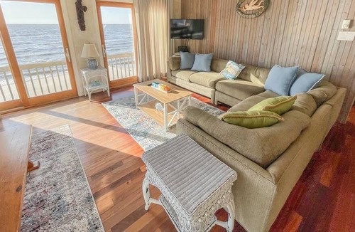Green Creek House | PIERCES POINT HIDEAWAY PROPERTIES (4BR/2.2BA) BAY FRONT IN PIERCES POINT