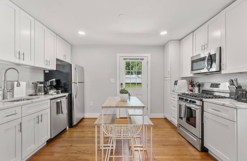 Rockville House | Pike & Rose Rockville Staycation-DMV Metro Acess