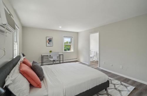 Newark Apartment | Pine Brook 908 I Lovely 2bd Spacious Apartment