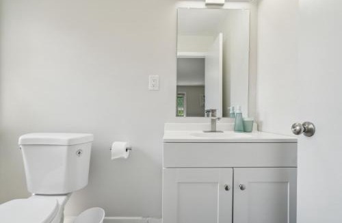 Newark Apartment | Pine Brook 908 I Lovely 2bd Spacious Apartment