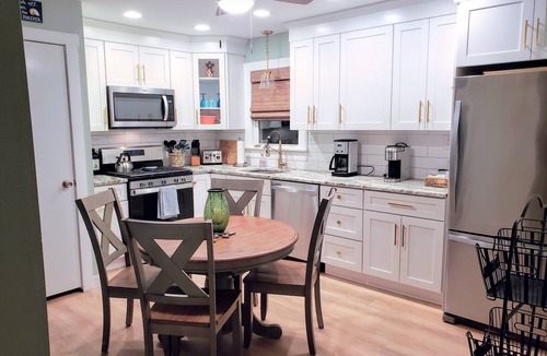 Villas House | Plenty of beach time to be enjoyed in Sept/Oct, book 3 nights, get 4th 1/2 off!