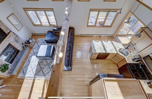 Hamlin House | Pocono home: 5 star community golf, lakes, game room. Buy 2 nights get 1 free!