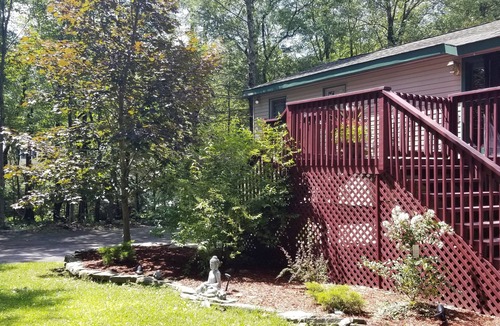 Stroudsburg House | Poconos luxury getaway