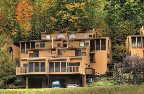 Shawnee On Delaware Apartment | Poconos Mtns. 2 bedroom villa