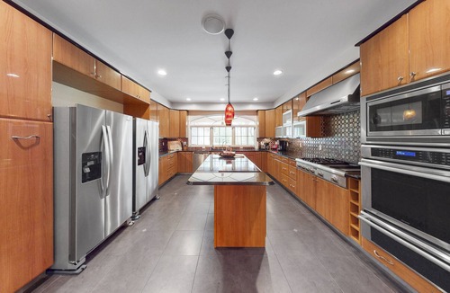 Tobyhanna Villa | Poconos Pink Rose Duskbloom Countryside Villa with Hot Tub -738