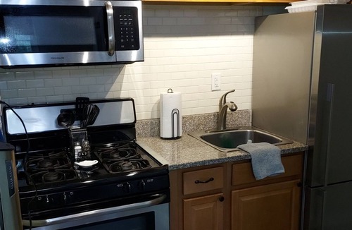 Hamlin House | Poconos private studio for 2 Located in Lake Ariel, PA