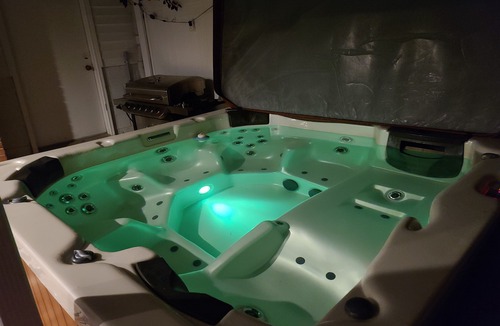 Hagerstown House | Pool, Hot Tub, and Fun for all!