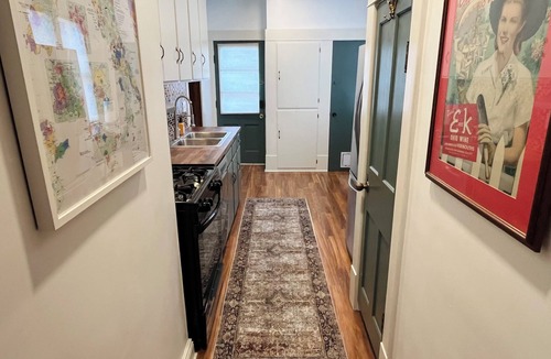 Sandusky House | Private 1-bdrm unit, newly renovated historic home, downtown Sandusky.