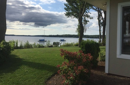 Niobe Cottage | Private Cottage on 80 Feet of Prime Lakefront-Stunning Sunsets.