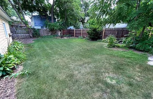 Beloit Apartment | Private Entire Apartment near Beloit College