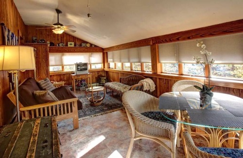 Bellefonte Apartment | Private Entrance Apartment with a Garden View