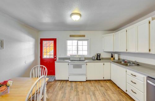 Garden Valley Apartment | Private Hot Tub and Mtn Views Garden Valley Apt!