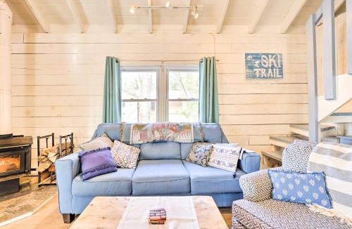 Poyntelle House | Private Lake Access and Canoes Pennsylvania Cottage