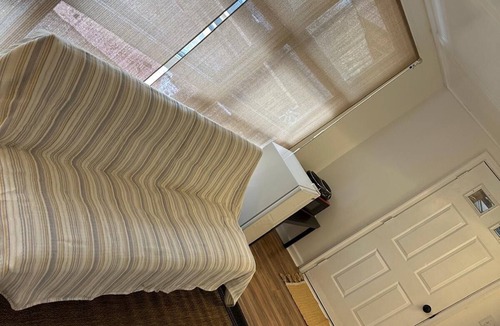 Carbondale Apartment | Private master bedroom apartment with WiFi, AC in charming Carbondale
