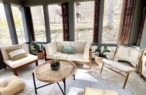 Hammondsport House | Private oasis on 12acre estate 15min to Keuka Lake