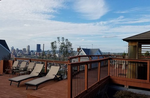 South Side Slopes Resort | Private room ∙ 3 guests