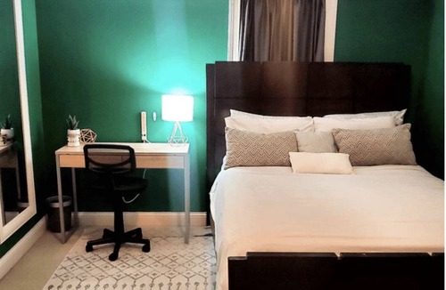 Commercial Point Resort | Private room ∙ 1 guest