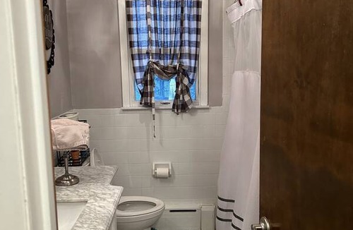Sayreville Resort | Private room ∙ 1 guest