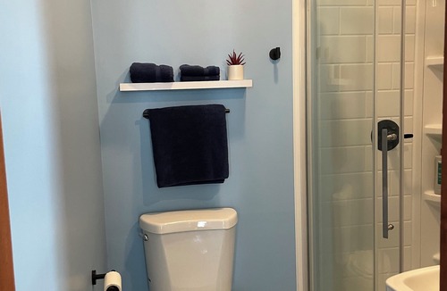 West Creek Bed & Breakfast | Private Room w Full Bath near LBI Long Beach Island West Creek Tuckerton Venues
