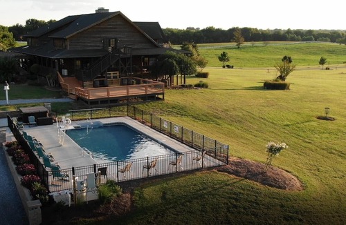 Castalian Springs House | Privately owned Retreat Center on 200 acres.