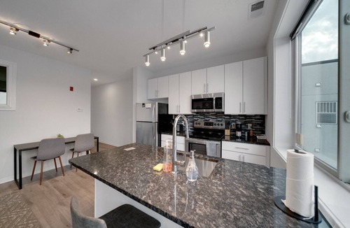 Brewerytown Apartment | Professional 1BR Apartment I Free Parking I Pool