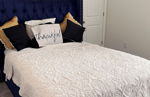 Winder House | Professional Travelers/Traveling Nurses/Corporate Housing Clean & Comfortable