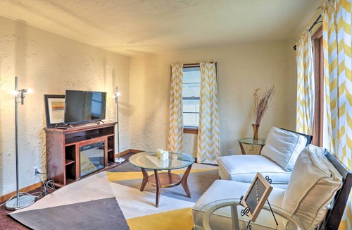 Maple Heights Cottage | Quaint + Cozy Home < 15 Mi to Dtwn Cleveland!