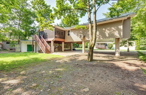 Elysburg Cottage | Quaint Elysburg Cottage: Walk to Knoebels Resort!