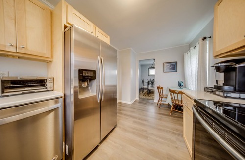 Ripley Cottage | Quaint Ripley Retreat - 5 Mi to Ripley Beach!