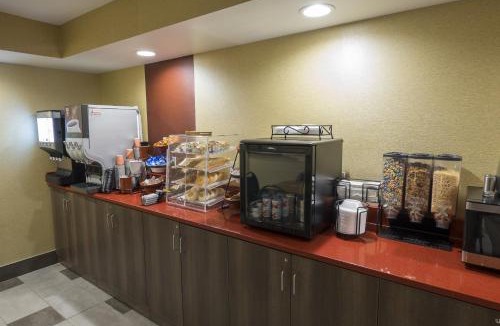 Falconer Hotel | Quality Inn Falconer - Jamestown
