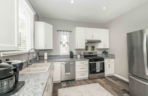 Roselawn Finance House | Queen City Grand House