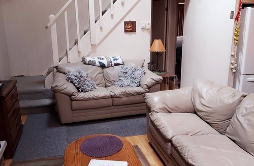 Tobyhanna House | Quiet Chalet with Fireplace, Wi-Fi, and Grill