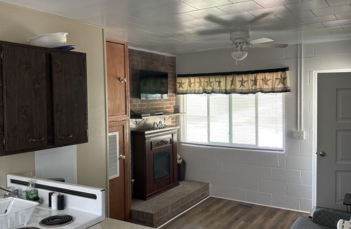 Glouster Cottage | Quiet Cottage located in the heart of Burr Oak State Park - #4