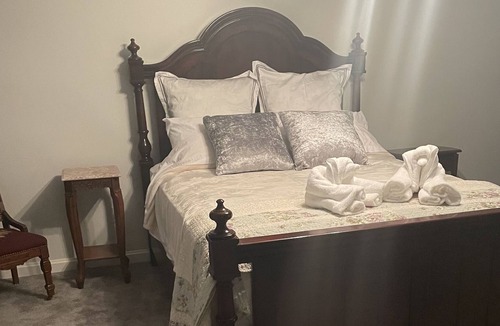 Brookville House | Quiet cottage with gas burning fireplace and spacious layout