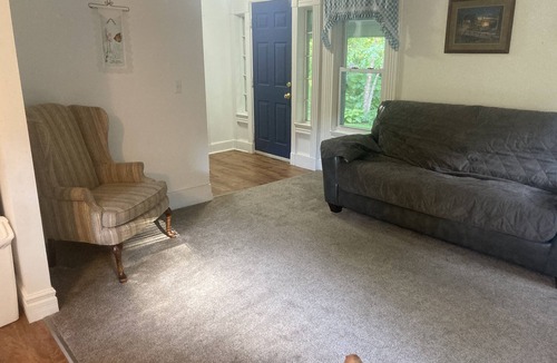 Newark Other | Quiet Country Apartment on a dead end road!