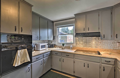 Homer House | Quiet New York Retreat < 7 Miles to Skiing!