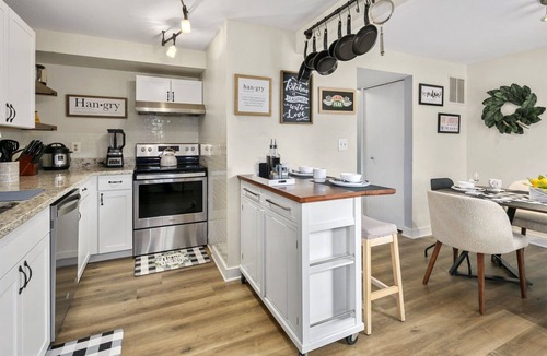 Countryside House | QuincyHideaway: Quaint Townhome Near DC