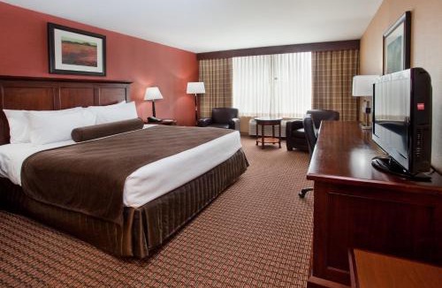 Independence Hotel | Ramada by Wyndham Cleveland Independence