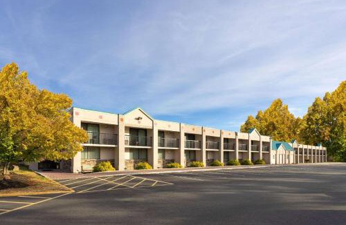 Parsippany Hotel | Ramada by Wyndham Parsippany