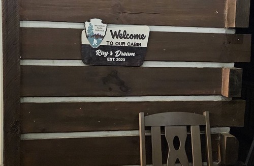 Slade Cabin | Ray's Dream in Red River Gorge with Hot Tub