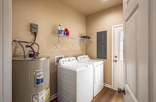 Dahlonega House | Red Door Cottage