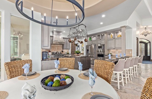 Red Mountain Ranch House | Red Mountain Private Sanctuary! Heated Pool, Spa and Putting Green! 2 Primary Suites!