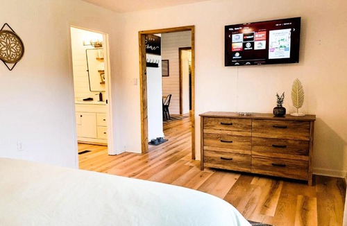 Rogers House | Red River Gorge Vacation Home Fiber WiFi + W/D
