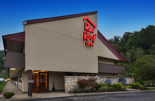 Hurricane Hotel | Red Roof Inn Charleston West - Hurricane, WV