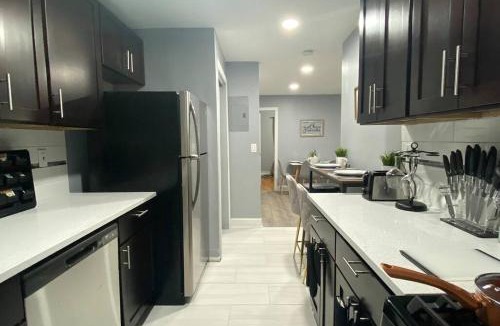 Snyder Square Apartment | Reduced Priced! Apt by American Dream, Sleeps 6