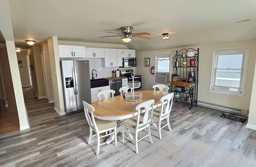 Goshen House | Reed's Beach Unforgettable Waterfront Getaway - The Sunsetter - Bay Front Home