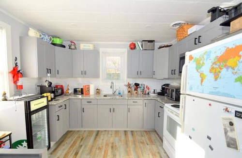 Berkeley Springs House | Refugio - wifi, fire pit, zen garden, town location, artsy vibe